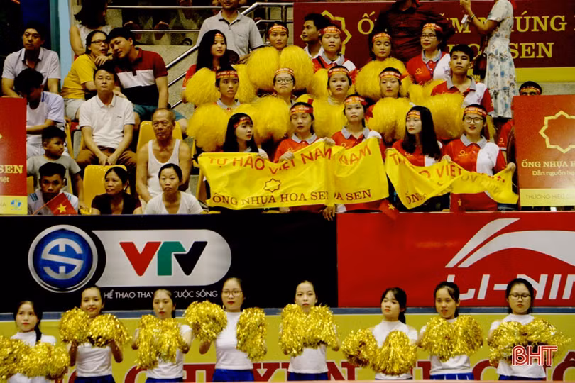 VTV Cup 2018: Tuyển trẻ Việt Nam học hỏi nhiều điều trước trận thua đàn chị