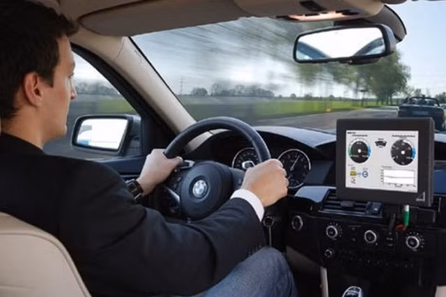 Cảm giác lái - khái niệm mơ hồ với tài xế Việt ảnh 1 Cảm giác lái - khái niệm mơ hồ với tài xế Việt