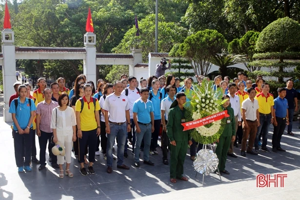 Các đội bóng dự VTV Cup ấn tượng với văn hóa Hà Tĩnh