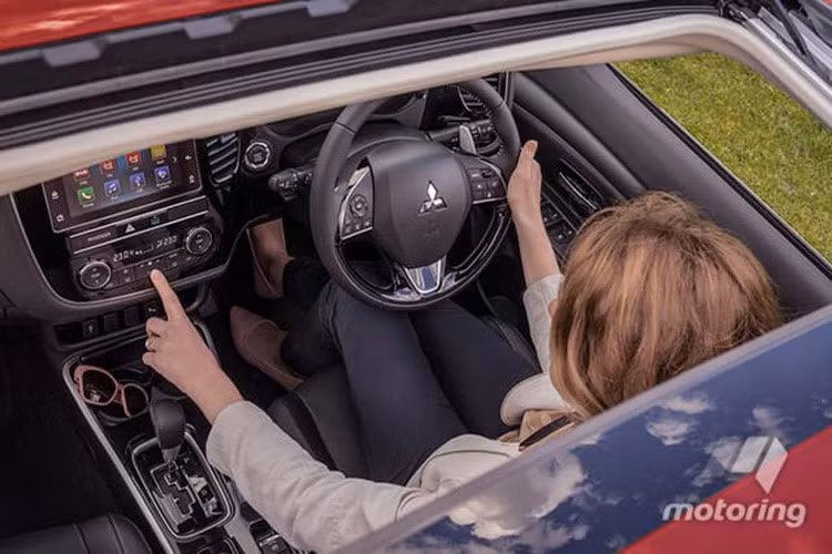 Mitsubishi Outlander 2019 “chốt giá” từ 505 triệu đồng