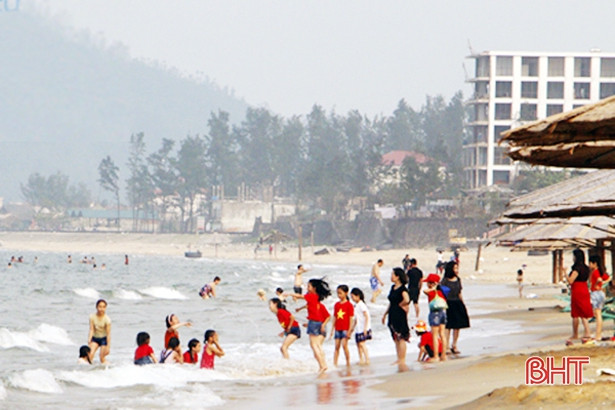 Hà Tĩnh: Doanh thu dịch vụ lưu trú và ăn uống tháng 7 đạt gần 524 tỷ đồng