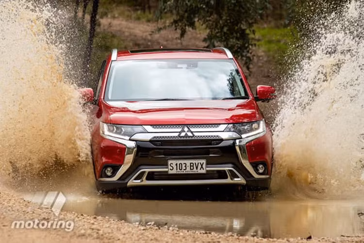 Mitsubishi Outlander 2019 “chốt giá” từ 505 triệu đồng