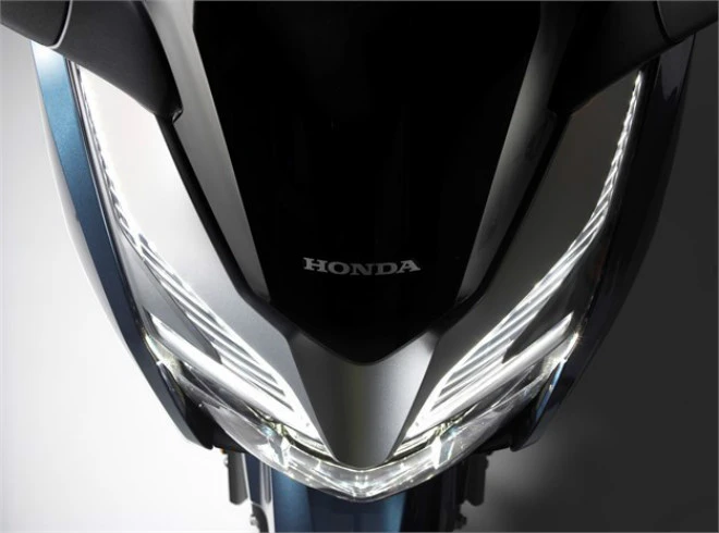 Chi tiết 3 màu, thông số, giá bán xe ga mới Honda Forza 250