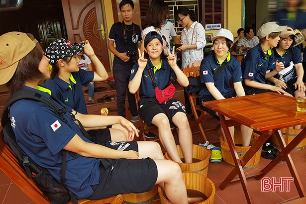 Các đội bóng dự VTV Cup ấn tượng với văn hóa Hà Tĩnh