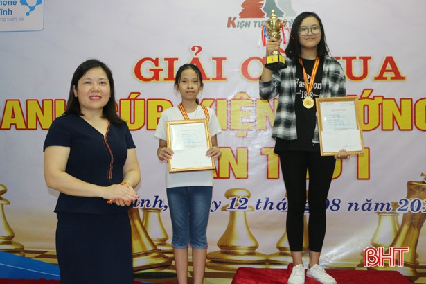 150 kỳ thủ cờ vua nhí 3 tỉnh tranh Cúp kiện tướng tí hon tại Hà Tĩnh