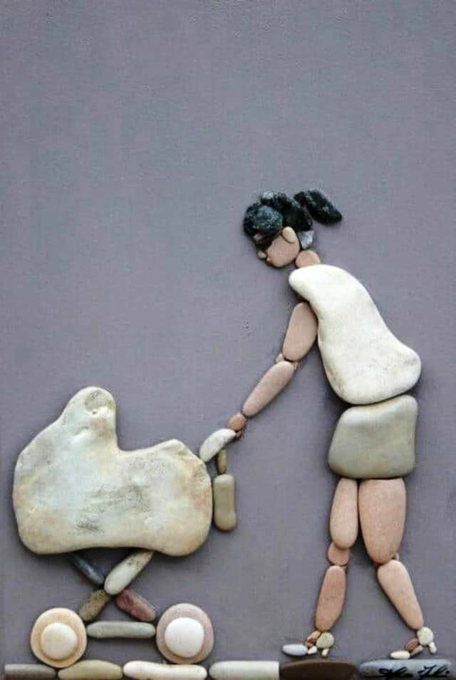 Những bức tranh độc đáo xếp từ những viên sỏi