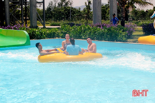 Các đội bóng dự VTV Cup ấn tượng với văn hóa Hà Tĩnh