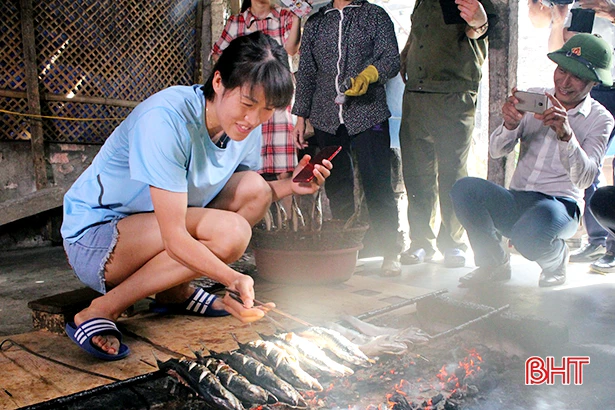 Các đội bóng dự VTV Cup ấn tượng với văn hóa Hà Tĩnh