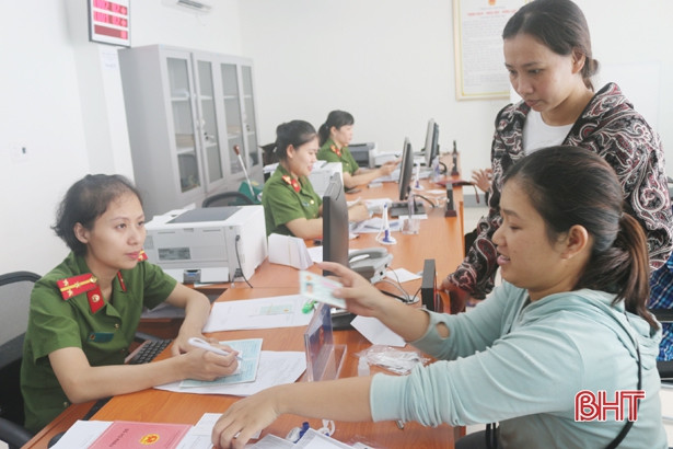 Công an Hà Tĩnh nỗ lực phục vụ tại các trung tâm hành chính công