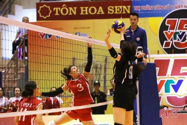 VTV Cup tại Hà Tĩnh: Tuyển Việt Nam gặp Tứ Xuyên (Trung Quốc) tại bán kết