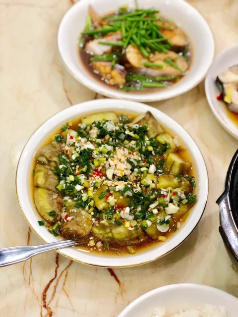 Bữa cơm gia đình toàn món đơn giản mà ngon phải biết