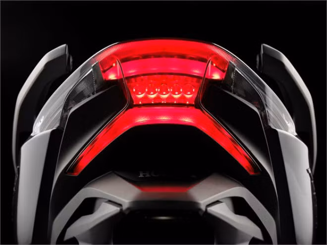 Chi tiết 3 màu, thông số, giá bán xe ga mới Honda Forza 250