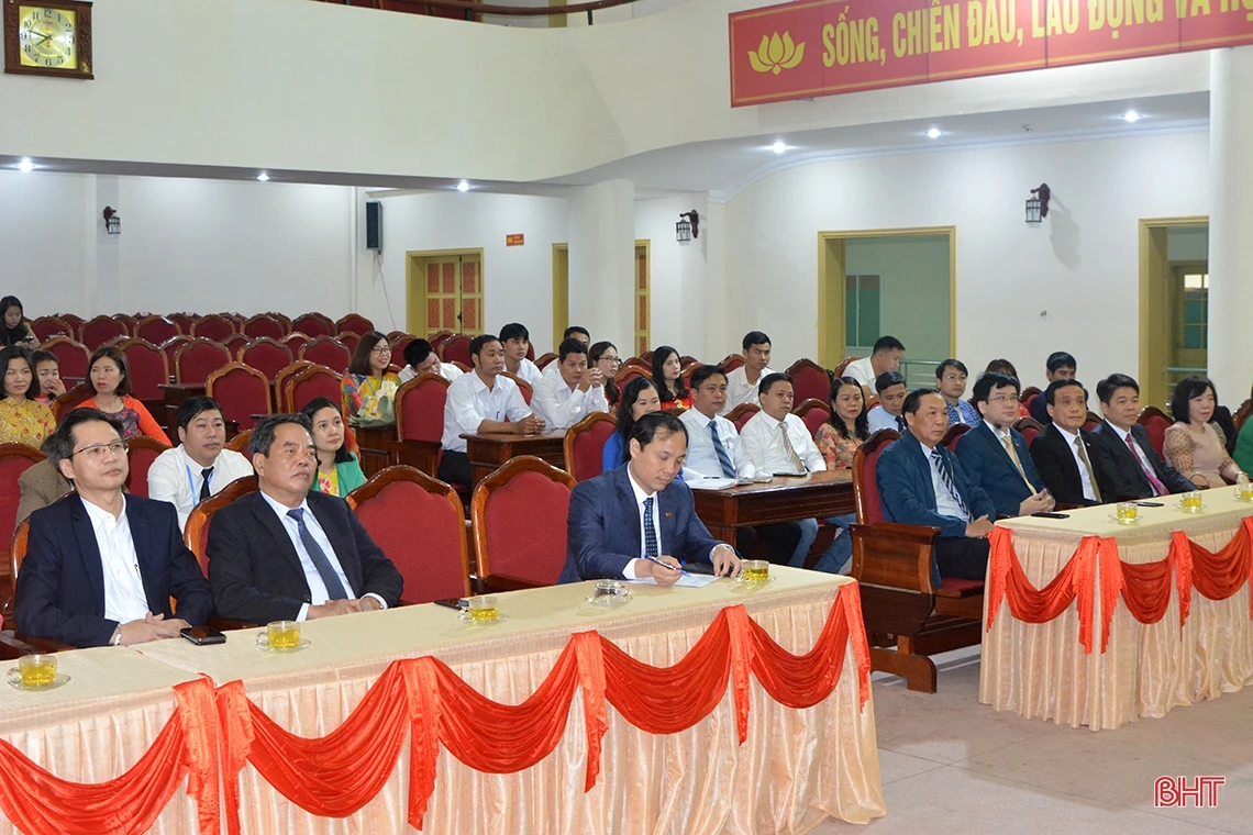 Đồng chí Nguyễn Trọng Tứ giữ chức vụ Hiệu trưởng Trường Chính trị Trần Phú