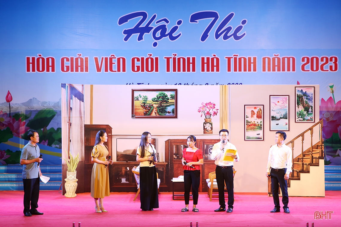 Những màn trình diễn ấn tượng tại Hội thi Hòa giải viên giỏi tỉnh Hà Tĩnh ảnh 13 Những màn trình diễn ấn tượng tại Hội thi Hòa giải viên giỏi tỉnh Hà Tĩnh