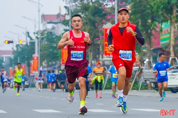 Ấn tượng giải chạy Hà Tĩnh Half Marathon 2024