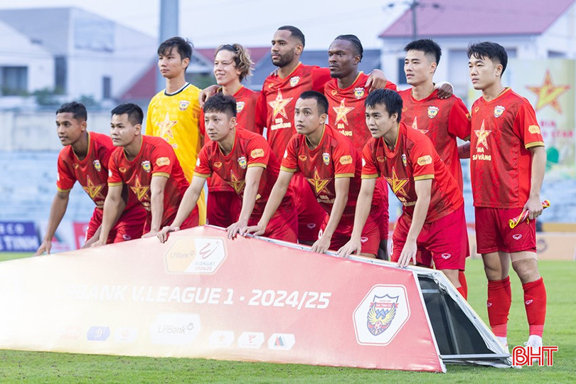 Hồng Lĩnh Hà Tĩnh đang thể hiện một lối chơi khó chịu đối với các đội bóng hàng đầu ở V-League mùa này. bqbht_br_ghui.jpg