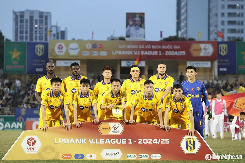Sau 21 vòng đấu, Sông Lam Nghệ An đang đứng thứ 12 với 20 điểm. Ảnh: Báo Nghệ An. auii.jpg