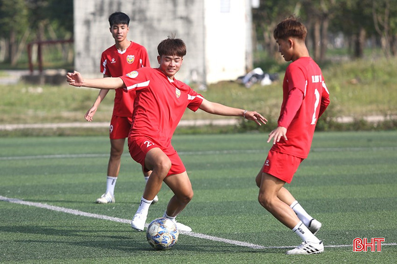 U19 HLHT quyết tâm giành thành tích tốt tại vòng chung kết U19 quốc gia 2025. bqbht_br_a3.jpg