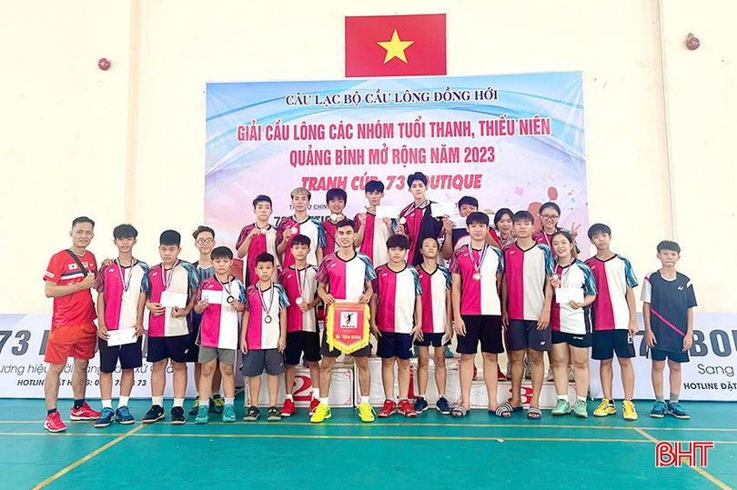 Từ chỗ chỉ là lớp học nghiệp dư, đến nay Hiếu Nghèn Badminton đã đào tạo nhiều em học sinh trở thành vận động viên giành được nhiều danh hiệu tại các giải phong trào. a5.jpg