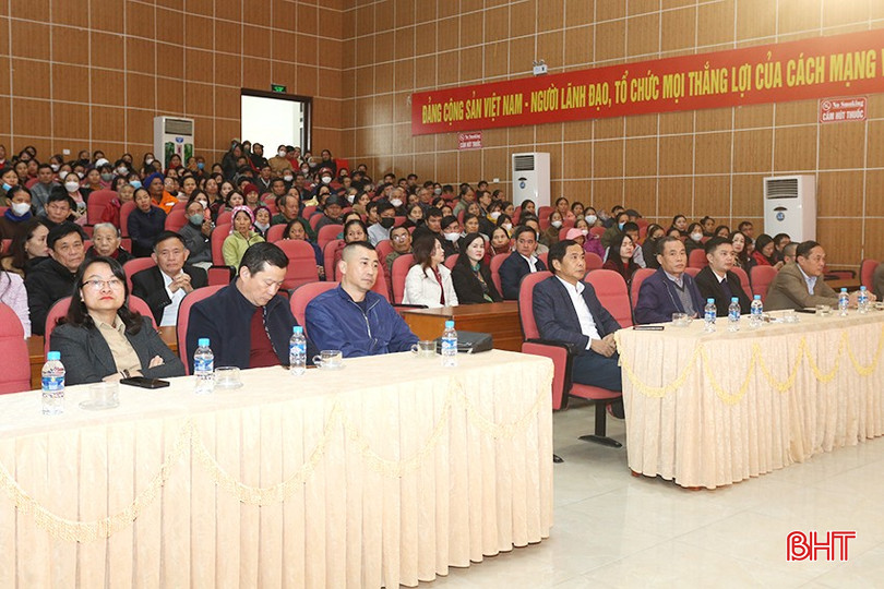 Đại biểu dự lễ phát động. bqbht_br_a1.jpg