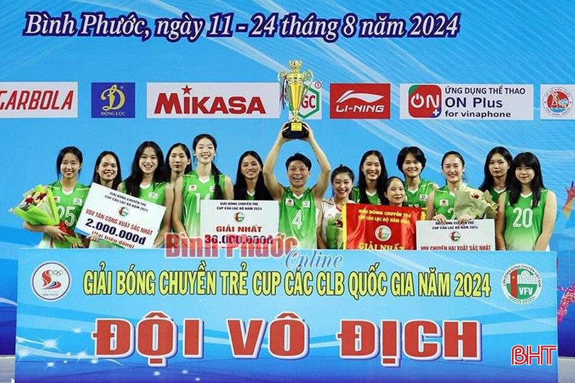 Thảo Hương cùng đội trẻ Binh chủng Thông tin giành chức vô địch Giải Bóng chuyền trẻ cúp các CLB quốc gia. vc2.jpg