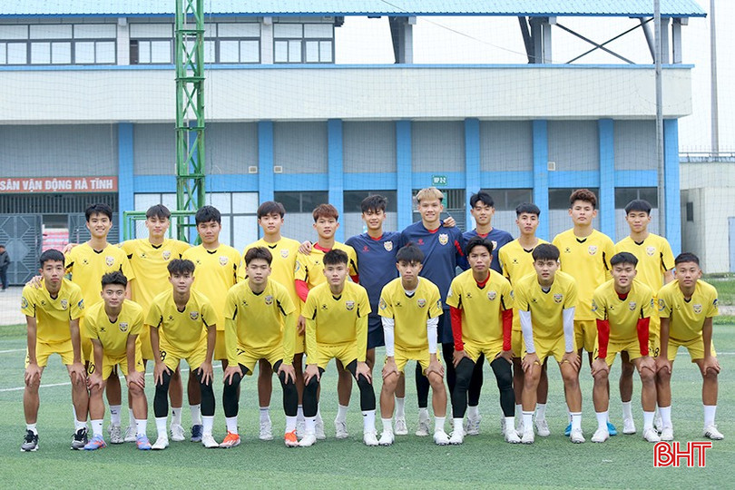 U19 Hồng Lĩnh Hà Tĩnh cần thi đấu cố gắng và nỗ lực để giành tấm vé vào vòng chung kết. bqbht_br_a4.jpg