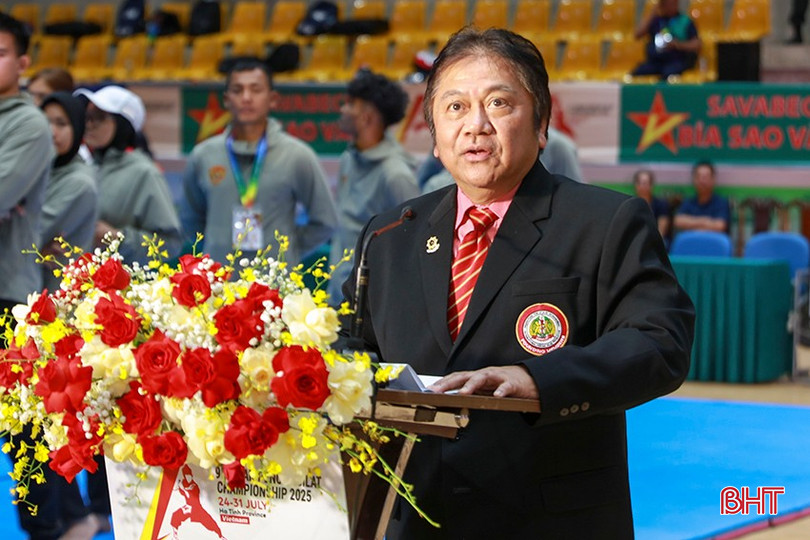 Ông Teddy Suratmadji - Tổng Thư ký liên đoàn Pencak Silat thế giới phát biểu. bqbht_br_a6-7481.jpg