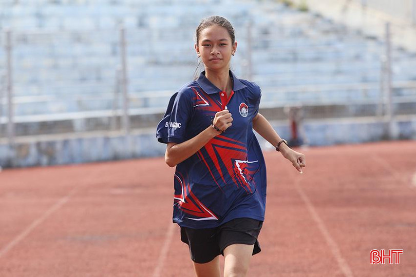 Bảo Ngọc được xem là "viên ngọc thô" của điền kinh Hà Tĩnh. a3.jpg