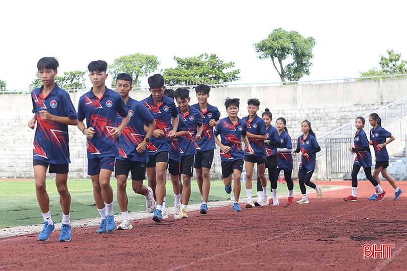 Nhiều học sinh có thành tích tốt tại Hội khỏe Phù Đổng năm 2024 được tuyển chọn vào đội trẻ điền kinh Hà Tĩnh. a1.jpg