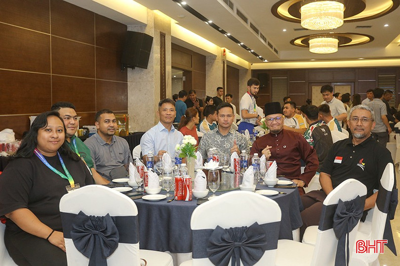 Các đoàn VĐV nước ngoài tham dự lễ gặp mặt. bqbht_br_anh-4.jpg