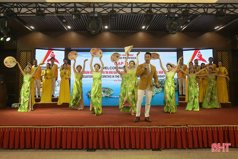 Chương trình văn nghệ chào mừng các đoàn VĐV tham dự giải. bqbht_br_anh-2.jpg