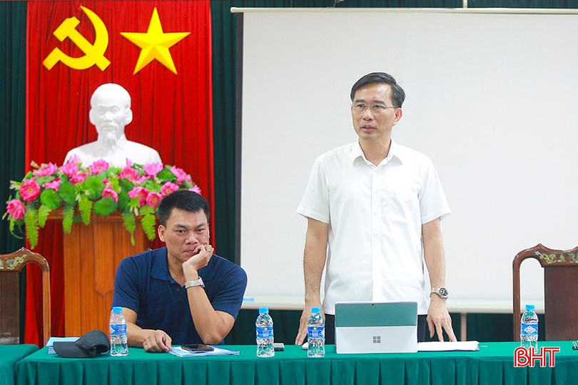 Giám đốc Sở VH-TT&DL Nguyễn Viết Trường kết luận cuộc họp. bqbht_br_anh-2.jpg