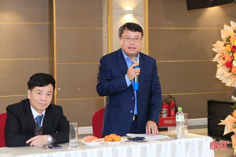 Phó Chủ tịch UBND tỉnh Dương Tất Thắng phát biểu tại đại hội. bqbht_br_a5.jpg