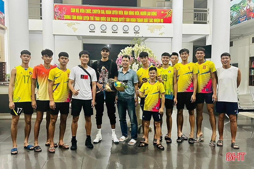 Hà Tĩnh chiêu mộ ngoại binh Jorge Gonzalez Garcia cho vòng 2 giai đoạn 1. bqbht_br_ah.jpg