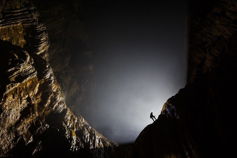 Ngất ngây với vẻ đẹp của “Bức tường Việt Nam” trong hang Sơn Đoòng