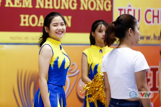 Chiêm ngưỡng dàn hoạt náo viên xinh đẹp của VTV Cup 2018