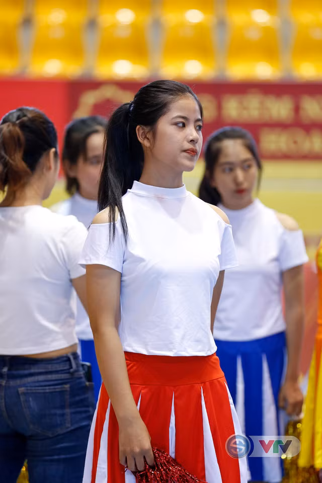 Chiêm ngưỡng dàn hoạt náo viên xinh đẹp của VTV Cup 2018