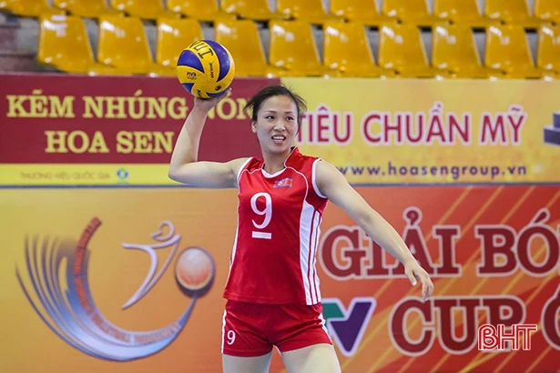 Các đội bóng tham dự Giải bóng chuyền VTV Cup 2018 luyện tập, làm quen sân thi đấu