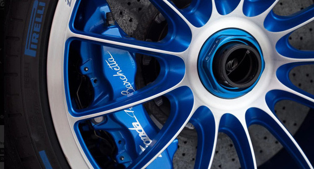 Pagani Zonda HP Barchetta - Siêu xe đắt đỏ nhất thế giới