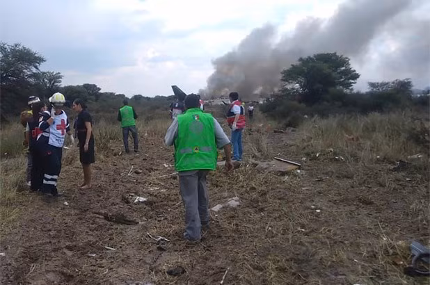 Máy bay Embraer 190 chở hơn 100 hành khách rơi ở Mexico