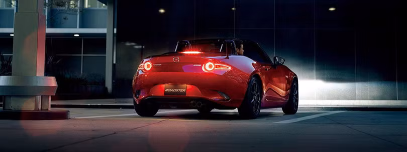 Mazda MX-5 2019 giá khởi điểm 24.914 USD