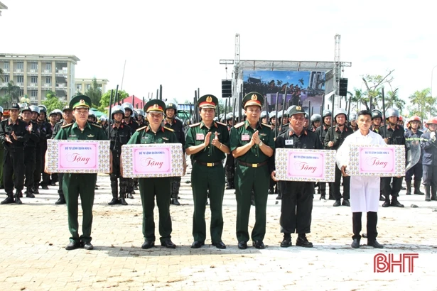 Hà Tĩnh diễn tập tình huống chống bạo loạn, gây rối và khủng bố