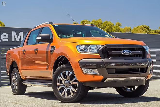 Mercedes GLC và Ford Ranger dính án triệu hồi tại Việt Nam