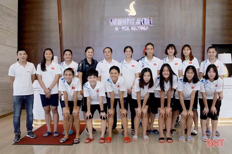 CLB Altay gặp ĐH Hokkaido mở màn VTV Cup 2018