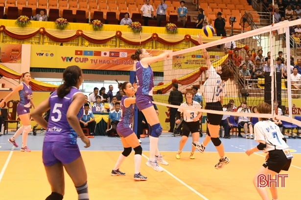 VTV Cup: ĐT nữ Việt Nam thắng ấn tượng trước Vân Nam - Trung Quốc