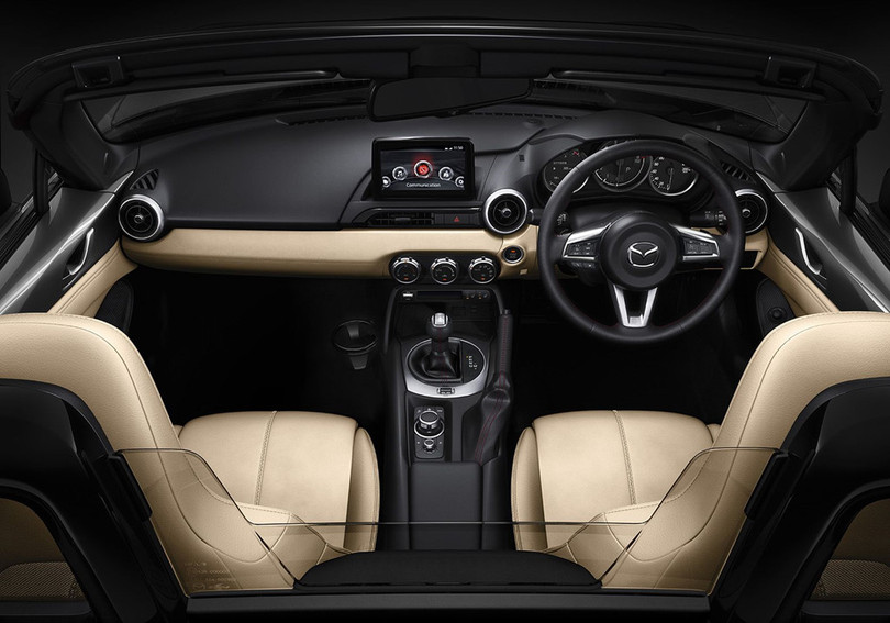 Mazda MX-5 2019 giá khởi điểm 24.914 USD