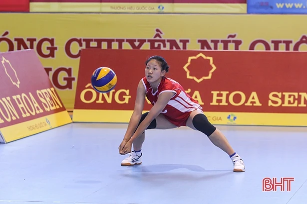 Các đội bóng tham dự Giải bóng chuyền VTV Cup 2018 luyện tập, làm quen sân thi đấu