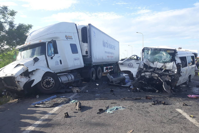 Tài xế xe container vụ tai nạn ở Quảng Nam: Tôi không kịp phản ứng