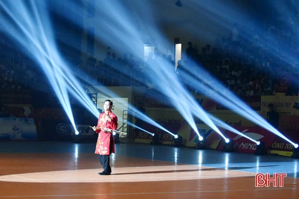 Khai mạc Giải bóng chuyền nữ quốc tế VTV Cup tại Hà Tĩnh