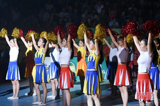 Khai mạc Giải bóng chuyền nữ quốc tế VTV Cup tại Hà Tĩnh